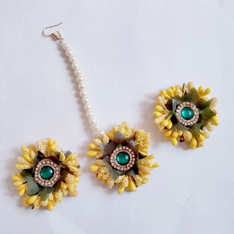 Custom Hoop Earrings-Kavyas Kreation Floral Earrings With Mangtikka