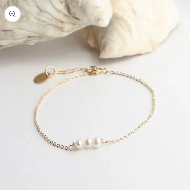 Personalized Couple’s Bracelet-Dainty Pearl Bracelet