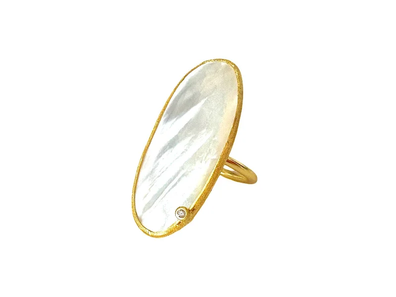 Elegant Sapphire Ring-MOTHER OR PEARL LONG RING