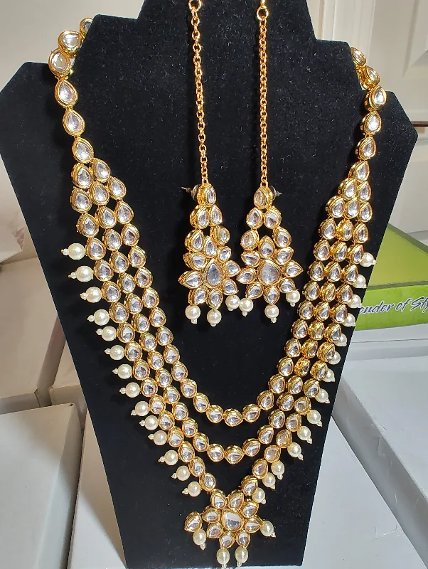 Retro Gold Necklace-Attractive Three Layer Kundhan Necklace With Pearls And Chain Hanging